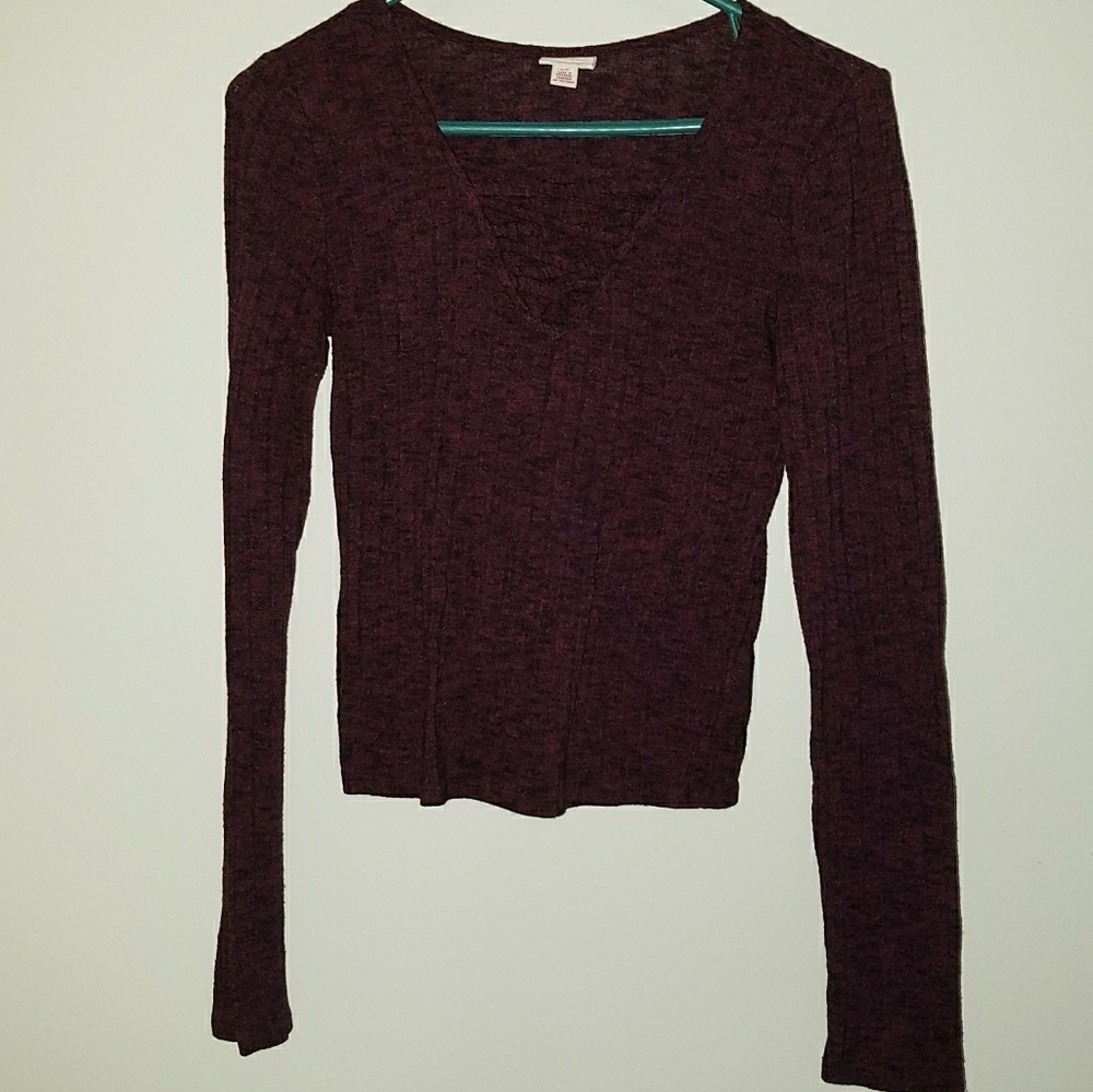Cute Criss Cross Long Sleeved Top - Picture 1 of 3